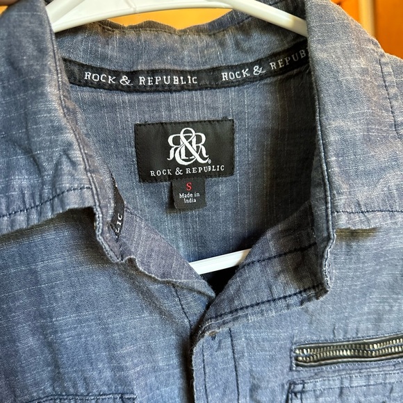 Men’s Rock and Republic Button Down Shirt Small - Picture 3 of 7